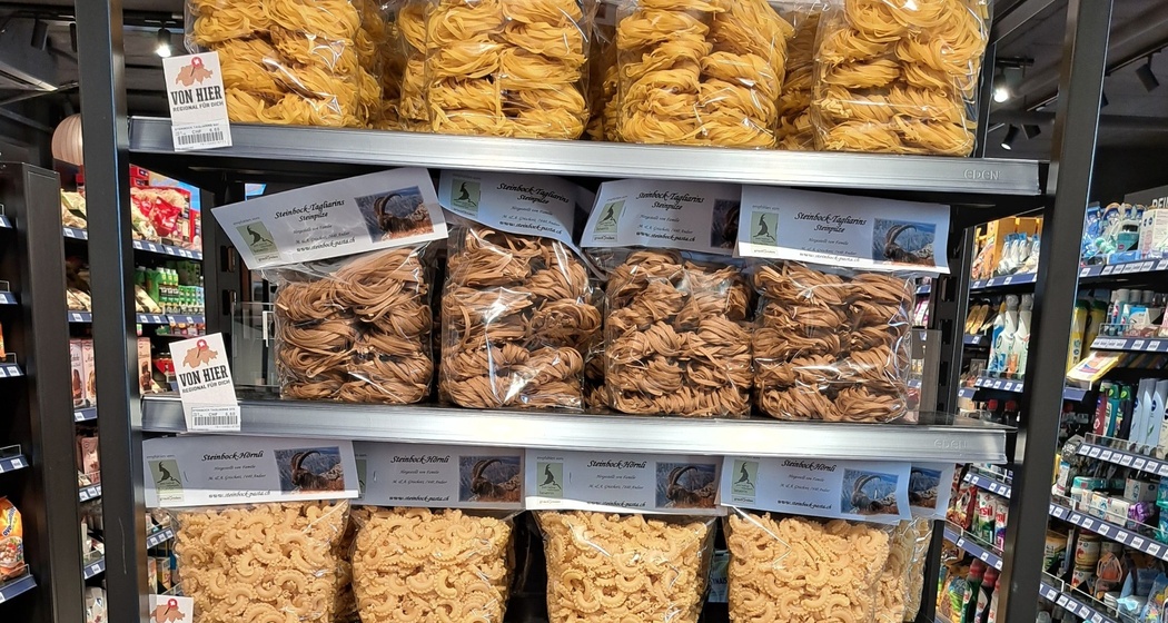 avec (oua_620278129_image)