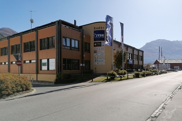 Tosio Lifestyle / Baby Rose by Tosio (oua_620278202_image)