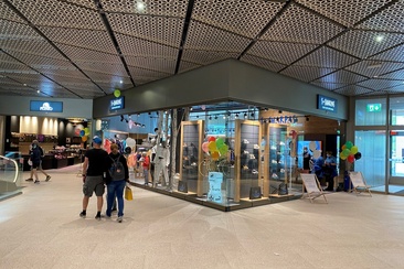 S-Charpas Shoes & Sportswear (oua_620278349_image)