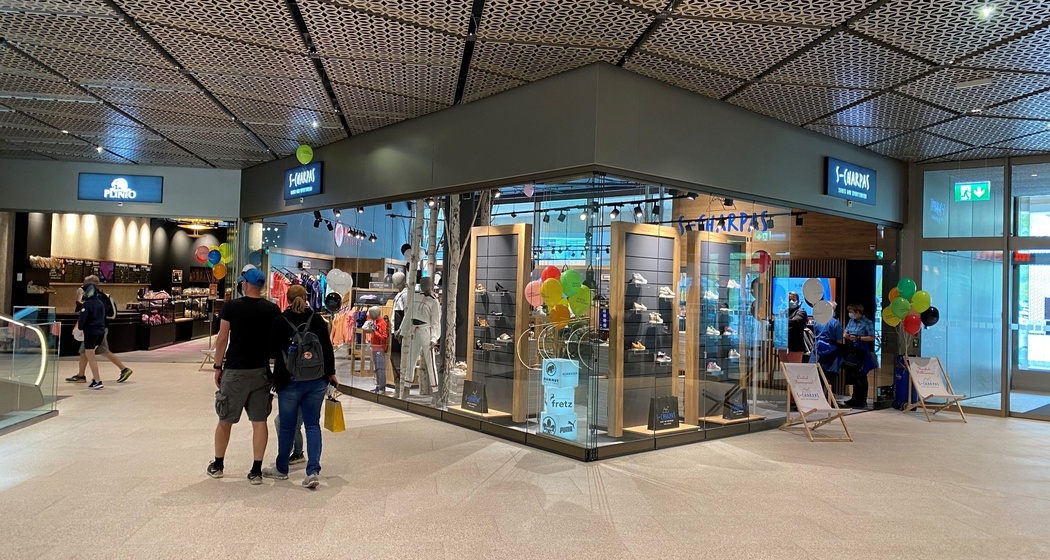 S-Charpas Shoes & Sportswear (oua_620278349_image)