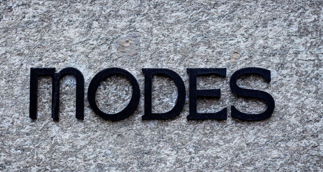 Modes (oua_620278369_image)