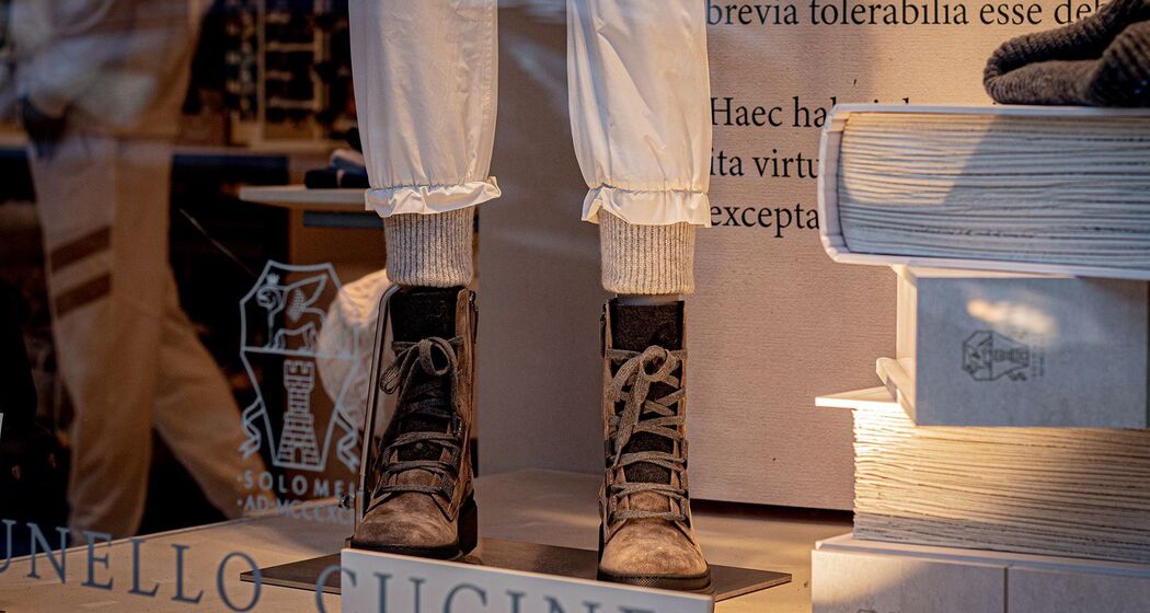 Brunello Cucinelli (oua_620278385_image)