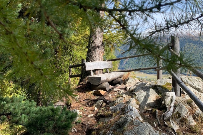 Panchina God da Blais (oua_620279051_image)