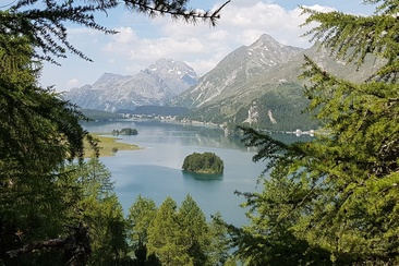 Panchina accanto al posto di griglia Bellavista (oua_620279184_image)