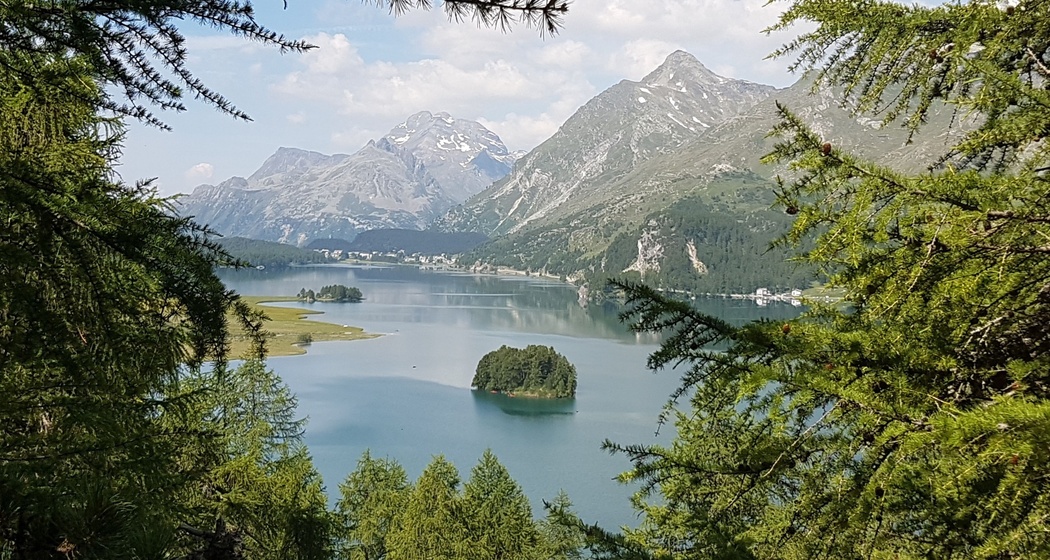 Sitzbänkli bei Feuerstelle Bellavista (oua_620279184_image)