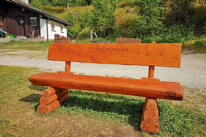 Bench "che bels mumaints" at Lake Sils (oua_620279816_image)
