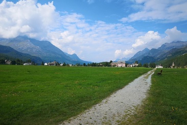 Sitzbänke auf der Silser Ebene (oua_620279842_image)