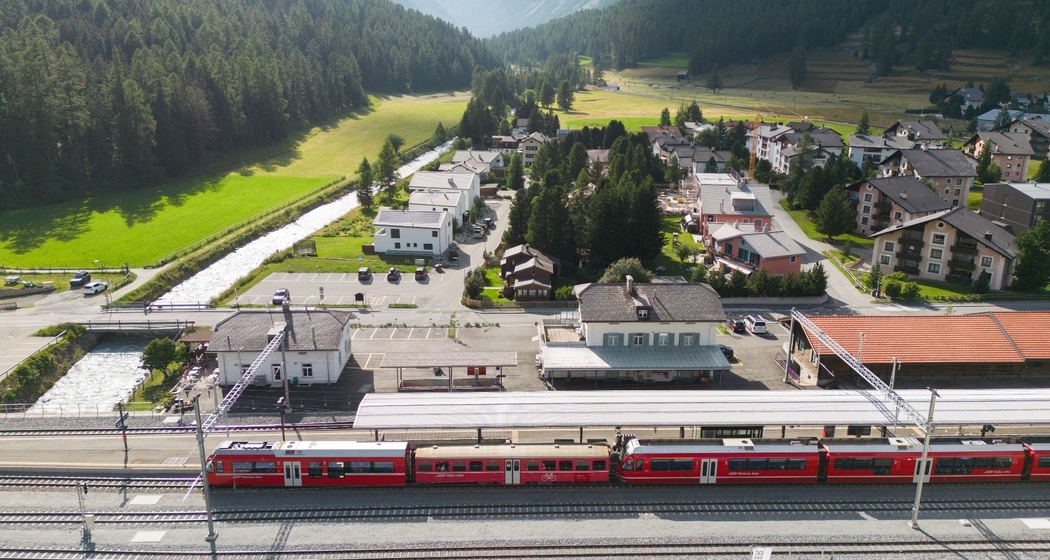 Bahnhof Bever (oua_620279887_image)