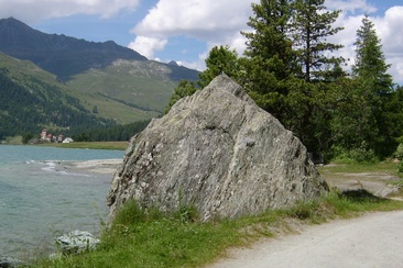 Pietra di Nietzsche sul Lago di Silvaplana (oua_620279923_image)