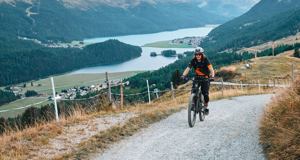 THE RED LEGENDS - Snowsports St. Moritz (oua_620280141_image)
