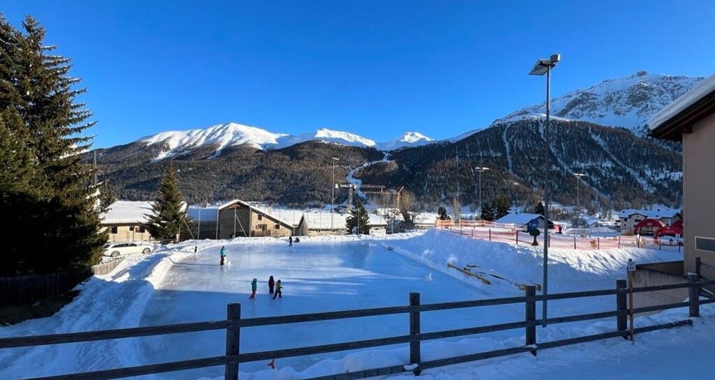 Eisplatz Purtum Zuoz (oua_620280245_image)