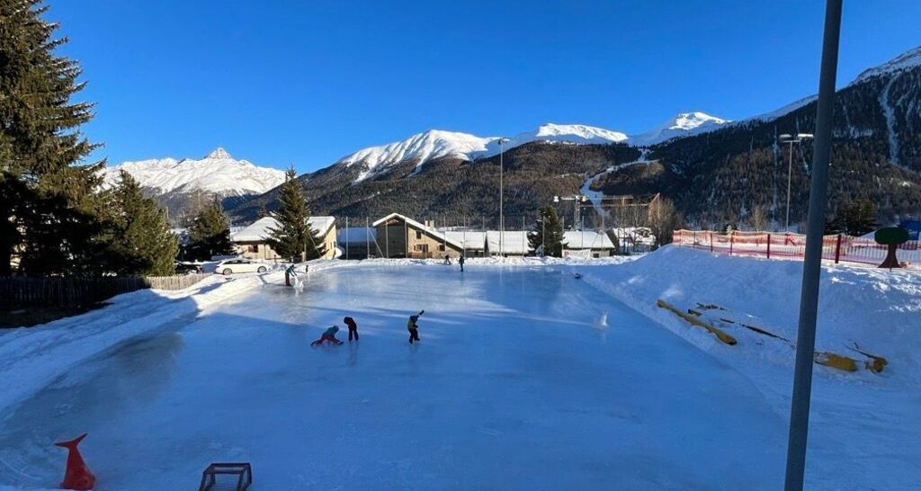 Eisplatz Purtum Zuoz (oua_620280246_image)