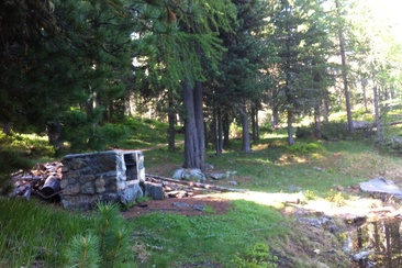Barbecue site at Lej Zuppò (oua_620280385_image)