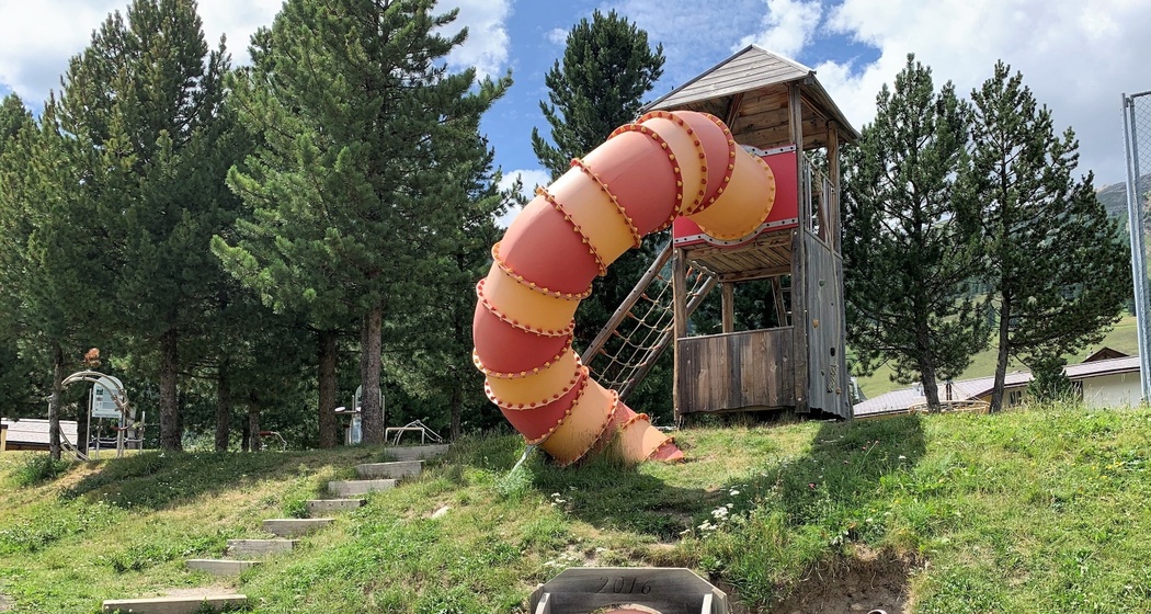 Kinderspielplatz Punt Schlattain (oua_620280441_image)