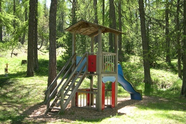 Kinderspielplatz beim Hotel Waldhaus (oua_620280627_image)