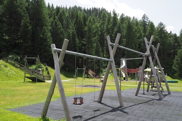 Kinderspielplatz Via da l'Ova Cotschna (oua_620280668_image)