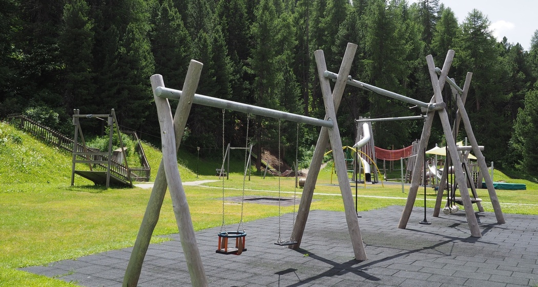 Kinderspielplatz Via da l'Ova Cotschna (oua_620280668_image)
