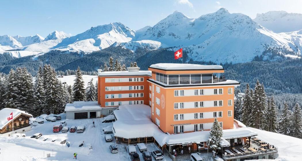 Aussen mit Aufbau neu