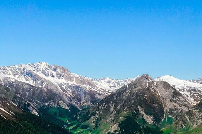 Ausblick vom Muttakopf auf das Samnauntal