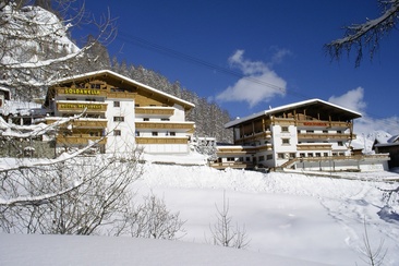 Sonnenhotel: Restaurant-Pizzeria Sonneck (oua_621647345_image)