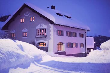 Ferienwohnung_Stüva_Curuna_Parpan_Wi_L1000255kb4