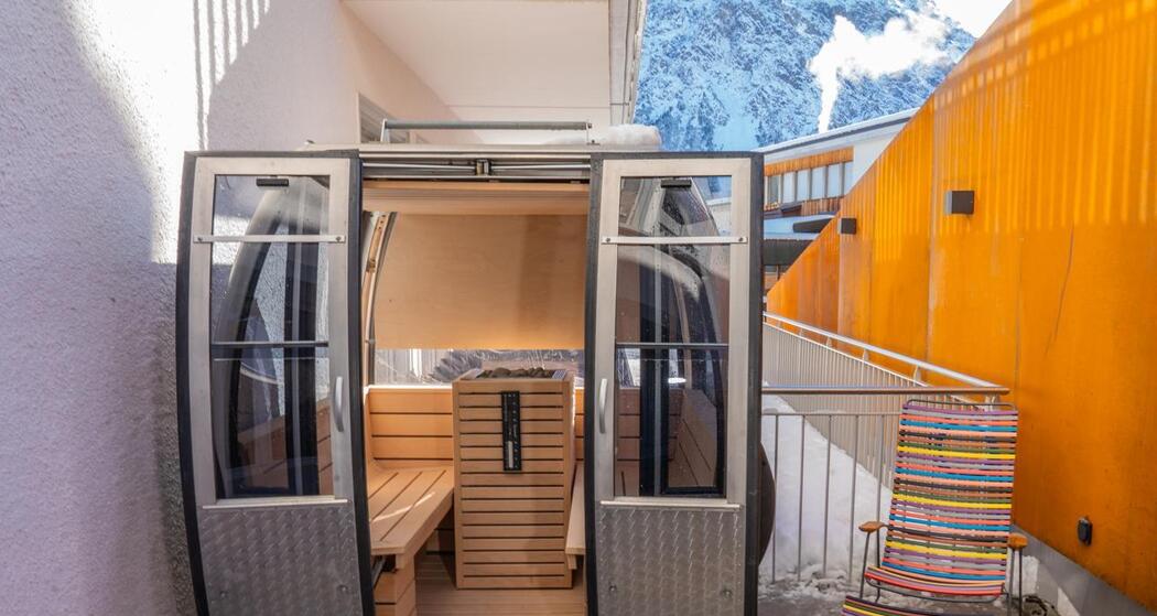 terraalpina-ferienwohnung-arosa-AROSAexklusiv-schw