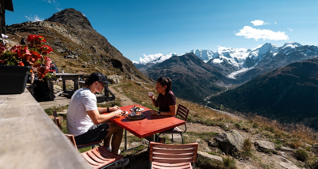 Zwischenverpflegung in der Chamanna Paradis