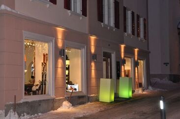 Fashion boutique-Boots Laretino (oua_621808671_image)