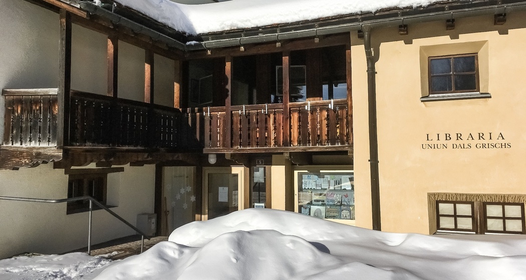 Chesin Manella (oua_621866831_image)