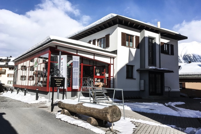 Alpine Bike (oua_621866914_image)