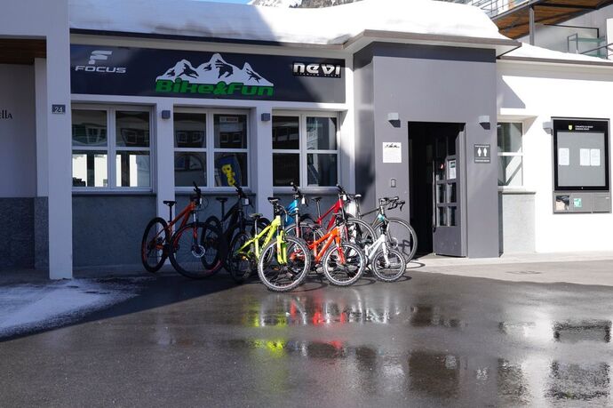 Bike & Fun (oua_621866916_image)