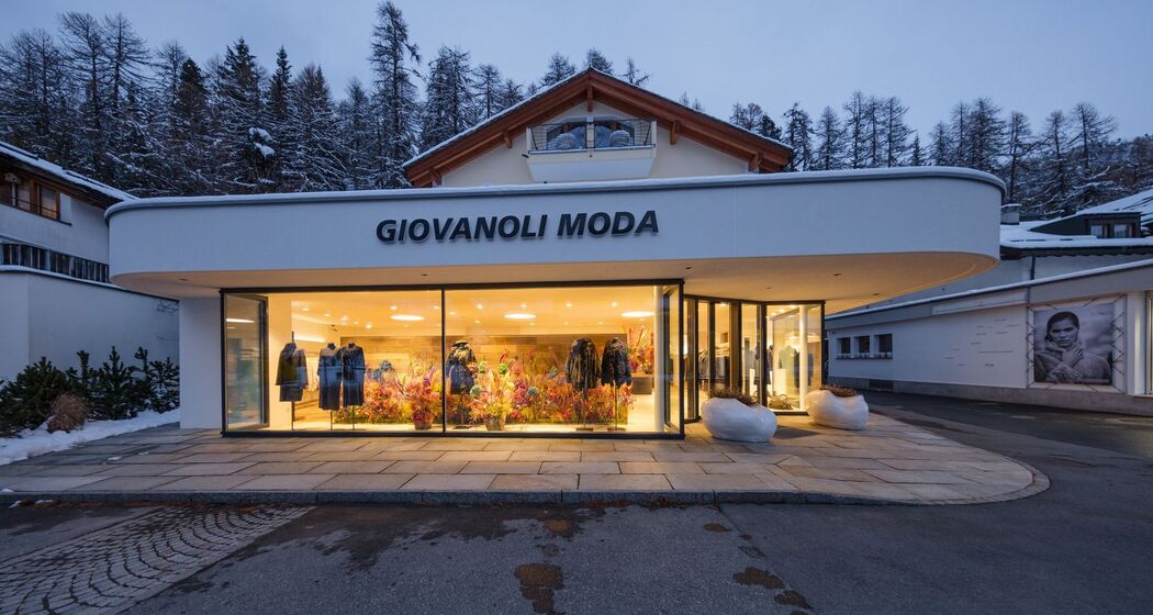 Giovanoli Moda (oua_621866950_image)