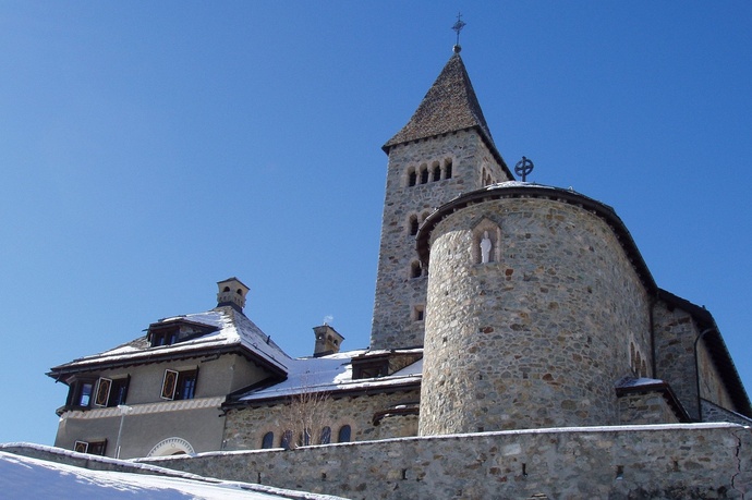 Catholic Sacred Heart Church (oua_621867027_image)
