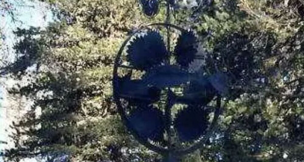 Windskulptur Anne Frank (oua_621867041_image)