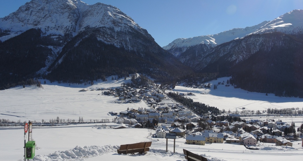 Sitzbank Arschaida & Lesehütte (oua_621867108_image)