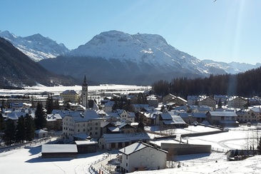 Panchine a Bever (oua_621867206_image)