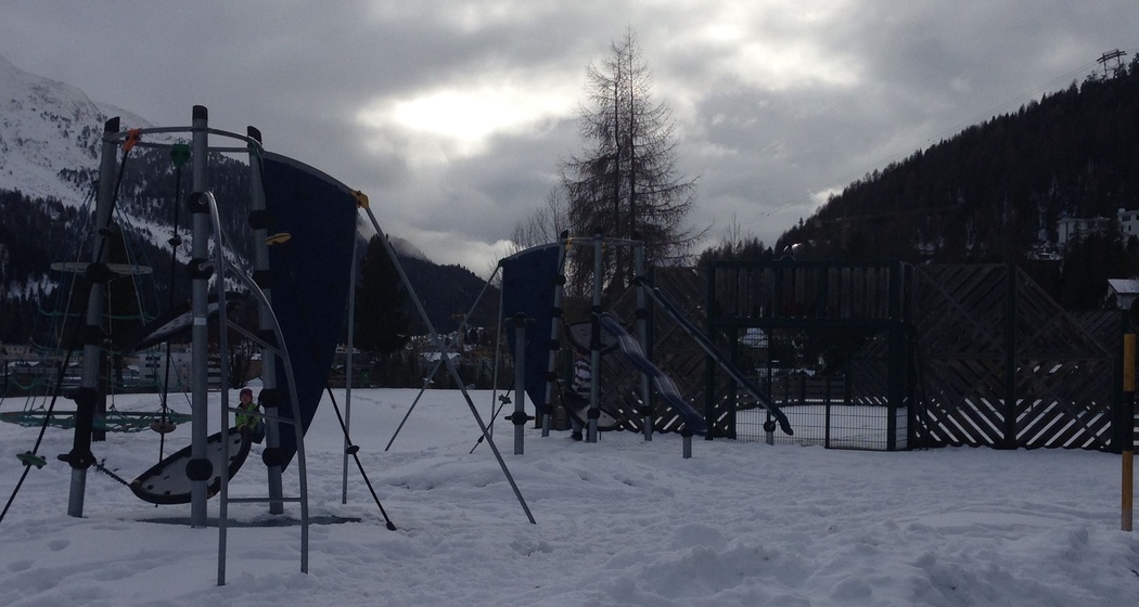 Kinderspielplatz Schulhaus Grevas (oua_621867353_image)