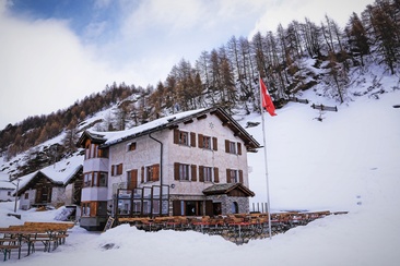 Restaurant Lagrev (oua_621867483_image)