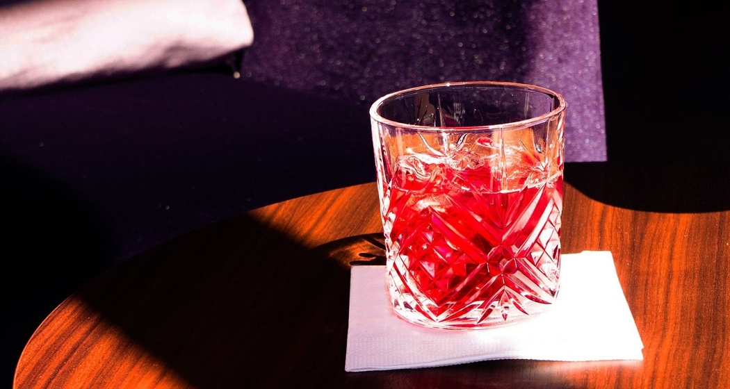 Vic`s Bar (oua_621869955_image)