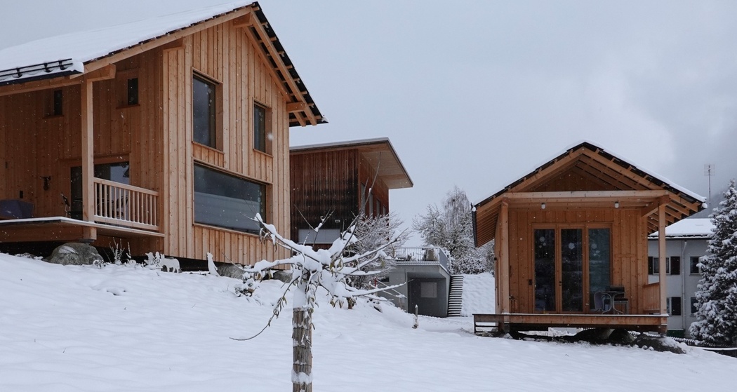 Ferienhäuser Stiva Pintga - Aussenansicht Winter