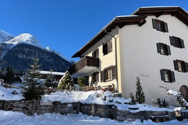 Chasa Nana im Winter