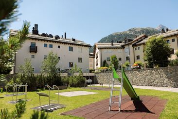 Intergenerational playground Via Munterots (oua_623597964_image)