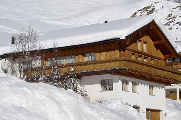 Chasa Belvair (oua_623731931_image)