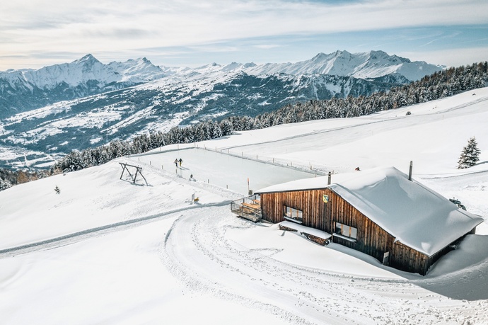 Patinoire naturelle Alp Raguta (oua_624897922_image)