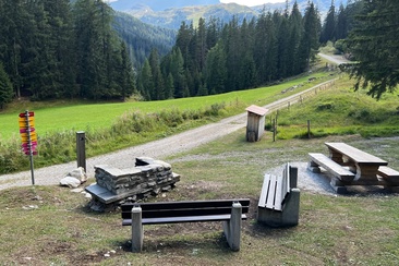 Grüeni fireplace (oua_626037172_image)