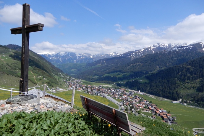 Kreuz beim Mises Grond
