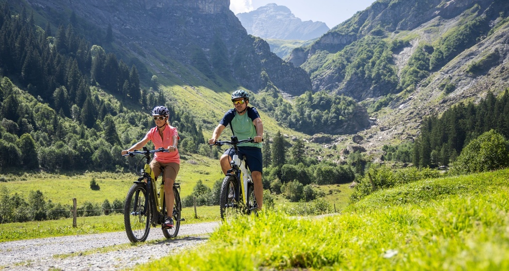 Gemütliche Wege im Weisstannental