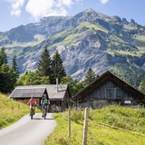 Besondere Ausblicke beim E-Biken im Weisstannental