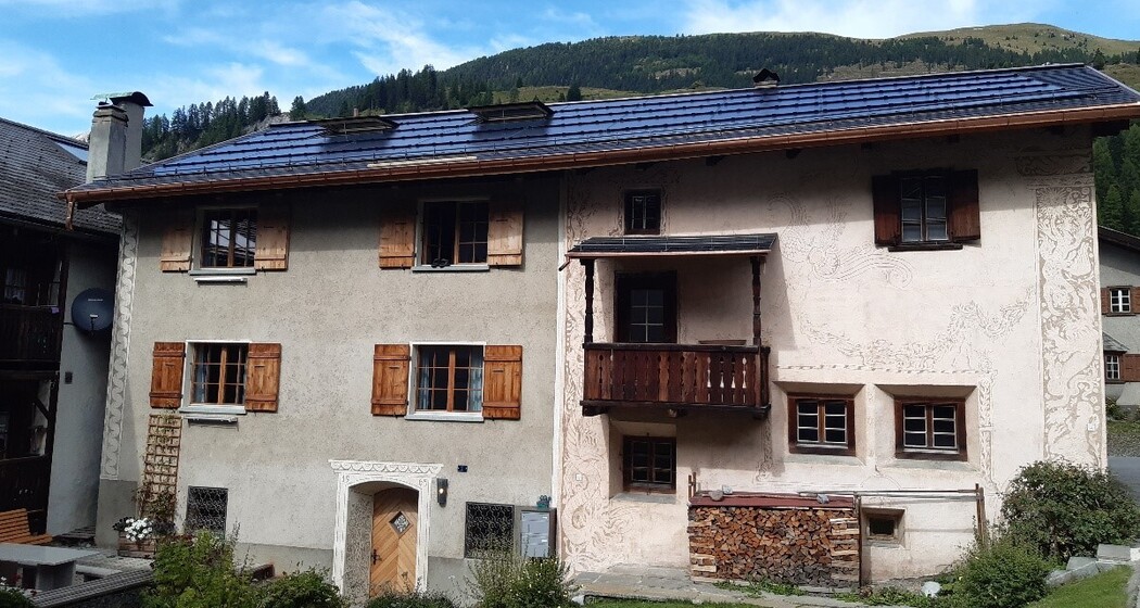 Aussenansicht Chesa Liun Eingang/Garten