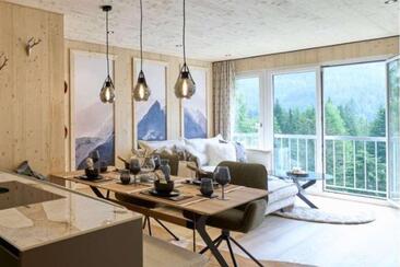 Wohn- und Esszimmer und Französischer Balkon Richt